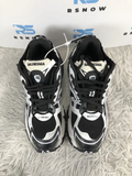 Balenciaga Runner Black White 677403 W3RB2 9010